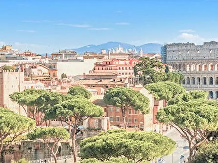Immagine 2 di Albergo/B&B/Residence in vendita  a Roma