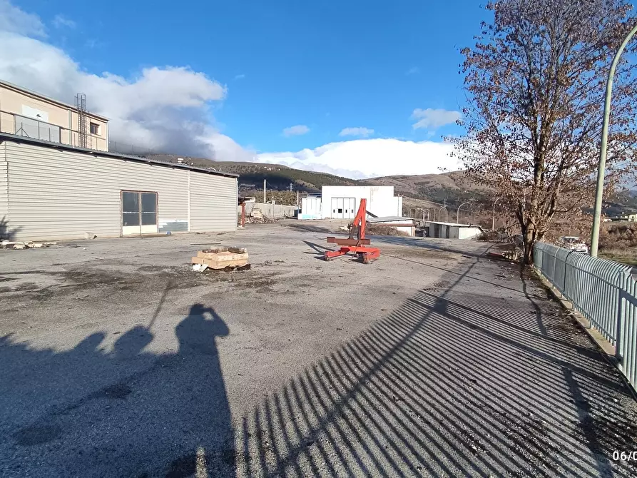 Immagine 11 di Capannone industriale in vendita  in Strada Statale 17 a Barisciano