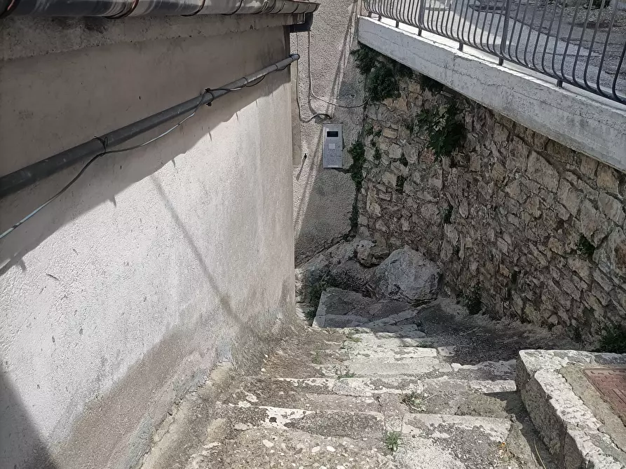 Immagine 23 di Appartamento in vendita  in Vico III Dante Alighieri 30 a San Fele