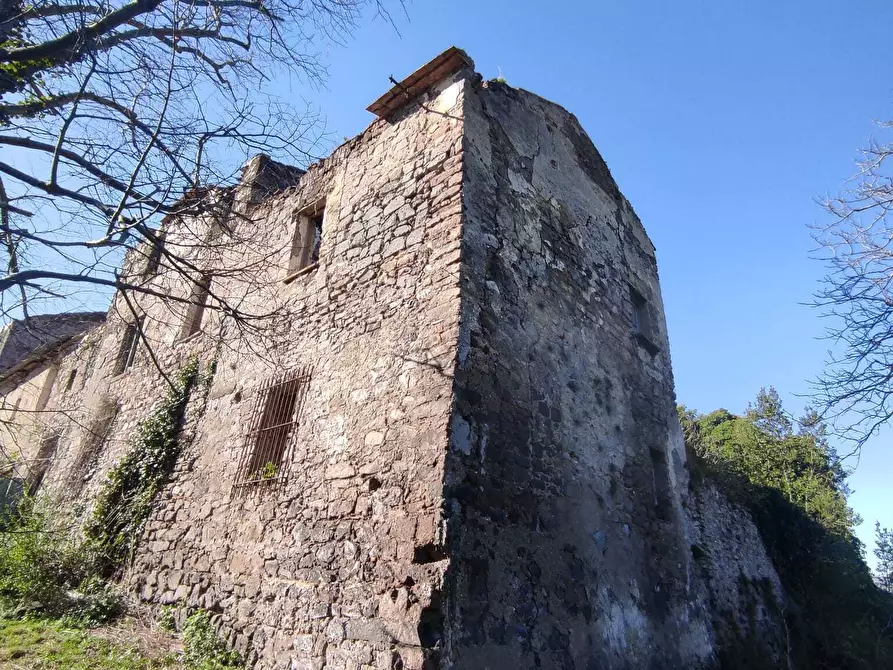 Immagine 36 di Palazzo in vendita  a Fisciano