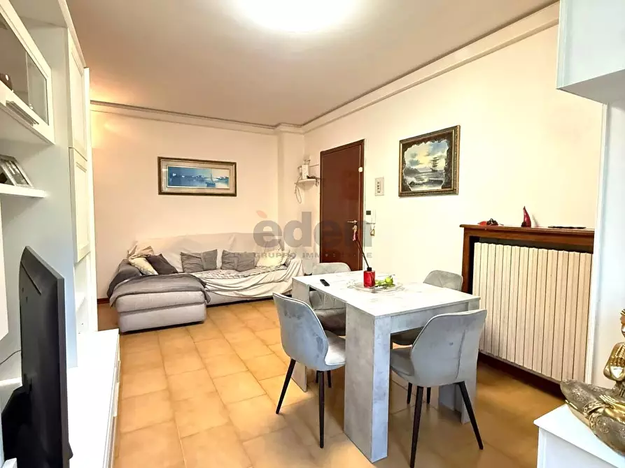 Immagine 25 di Quadrilocale in vendita  in Via Claudio Galeno 62 a Modena