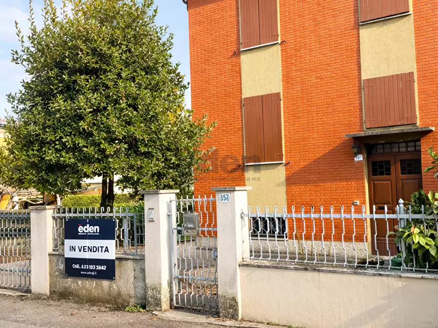 Immagine 1 di Villetta a schiera in vendita  in Strada Formigina 357/1 a Modena