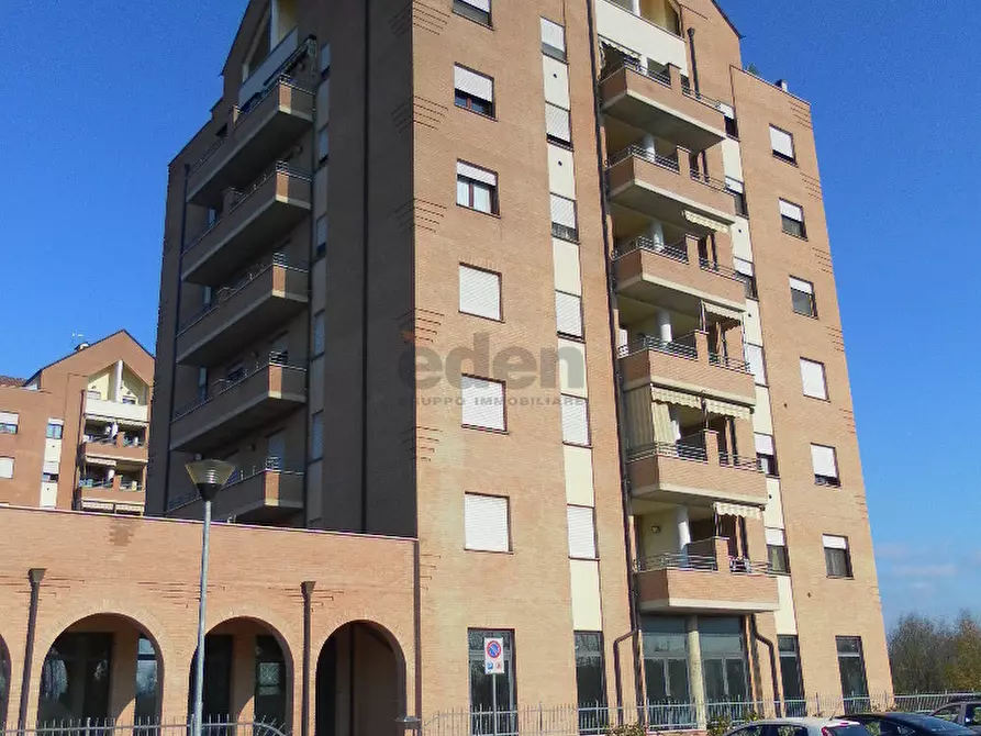 Immagine 25 di Attico in vendita  in Piazza Nazioni Unite 2 a Castelfranco Emilia