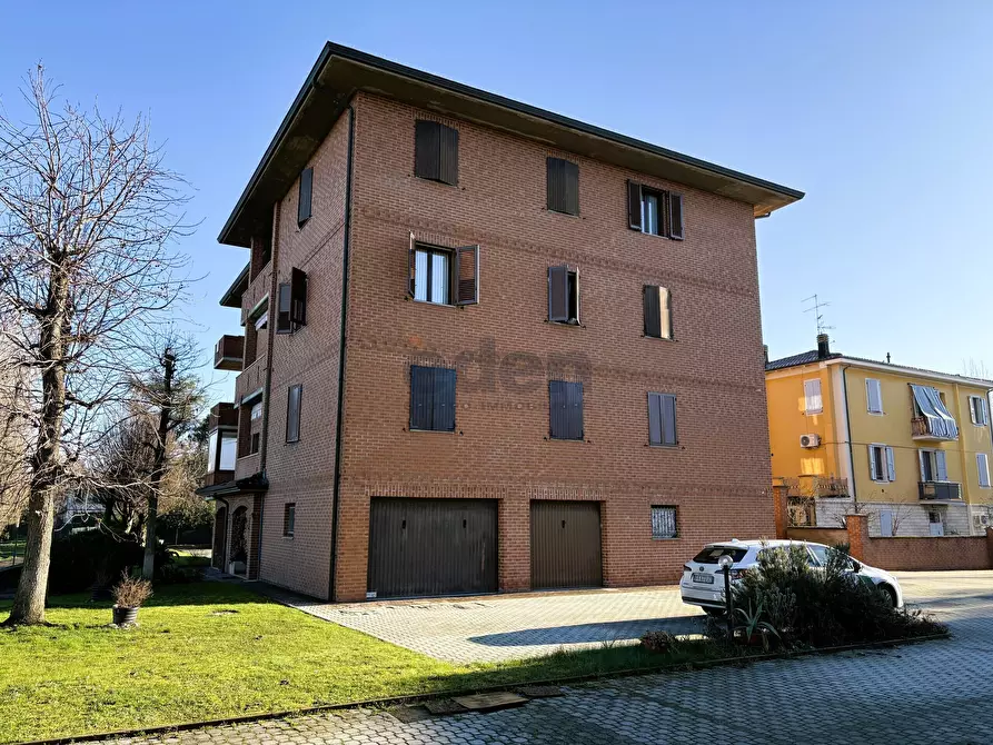 Immagine 1 di Trilocale in vendita  in Via G. d'Annunzio 131 a Castelfranco Emilia
