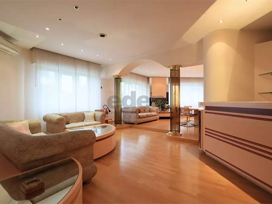 Immagine 47 di Ufficio in affitto  in Via Vittorio Bottego 49 a Modena