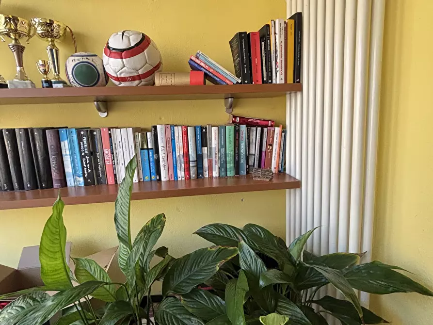 Immagine 28 di Trilocale in vendita  in STRADA DI SALICETO PANARO 211 a Modena