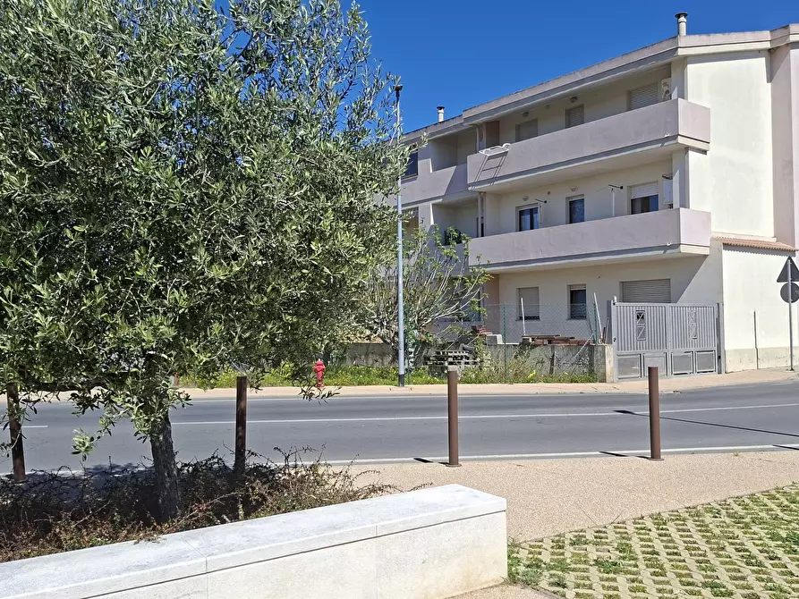 Immagine 13 di Garage in vendita  a Quartucciu