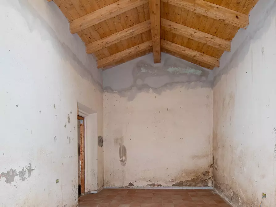 Immagine 11 di Casa indipendente in vendita  a Quartucciu