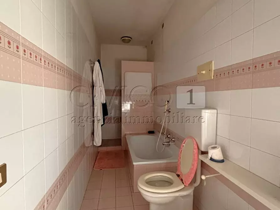 Immagine 10 di Appartamento in vendita  in Via Roma a Longare