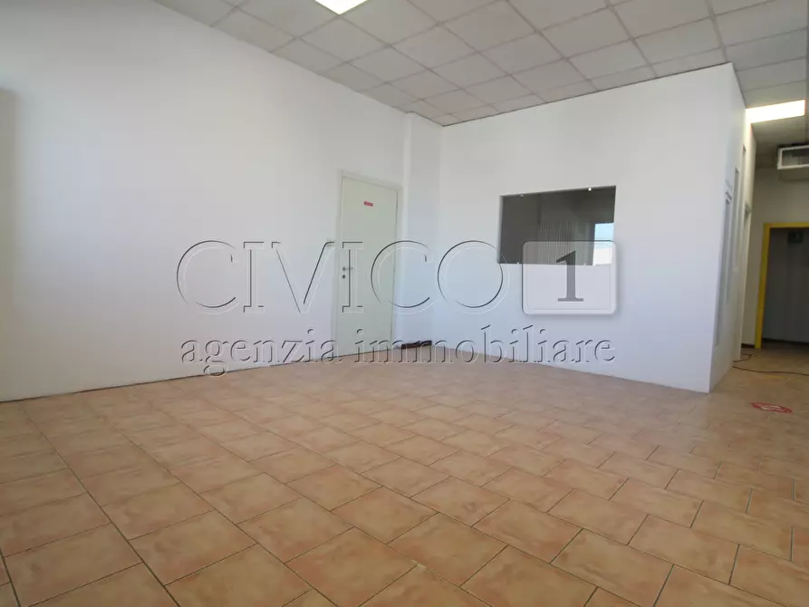Immagine 5 di Ufficio in affitto  in VIA MEUCCI a Selvazzano Dentro