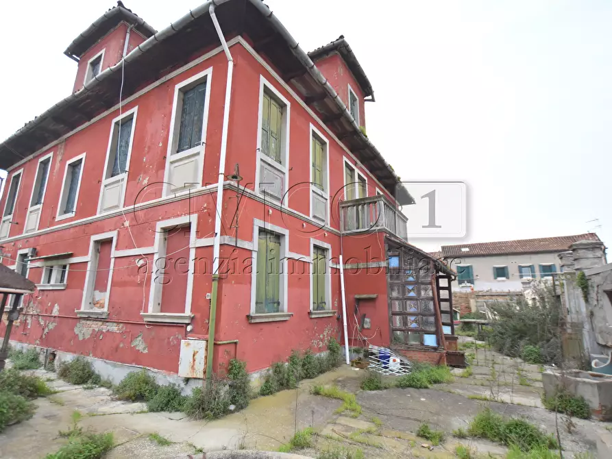 Immagine 9 di Villa in vendita  in Campo San Donato a Venezia