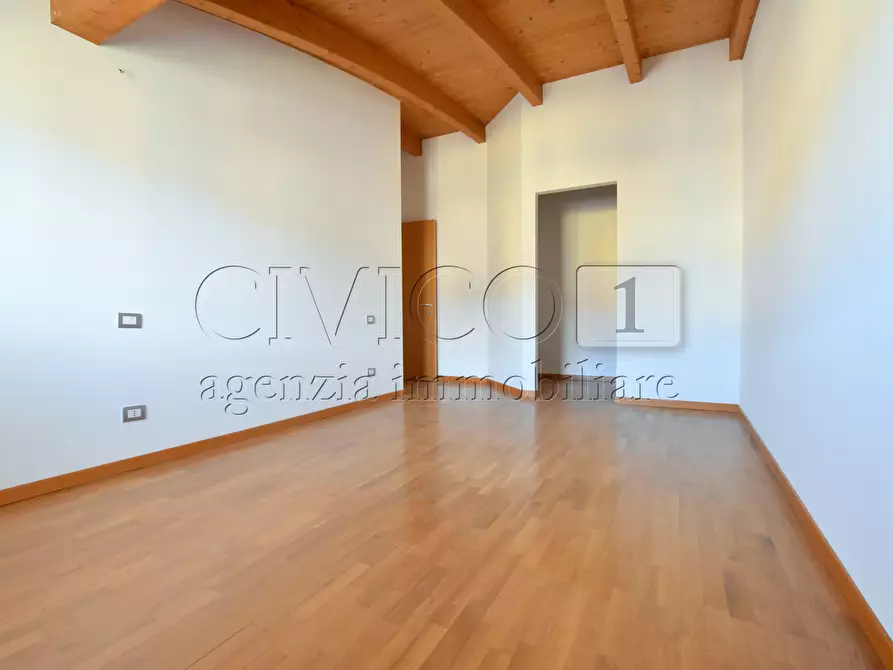 Immagine 10 di Appartamento in vendita  in via canestrini a Padova