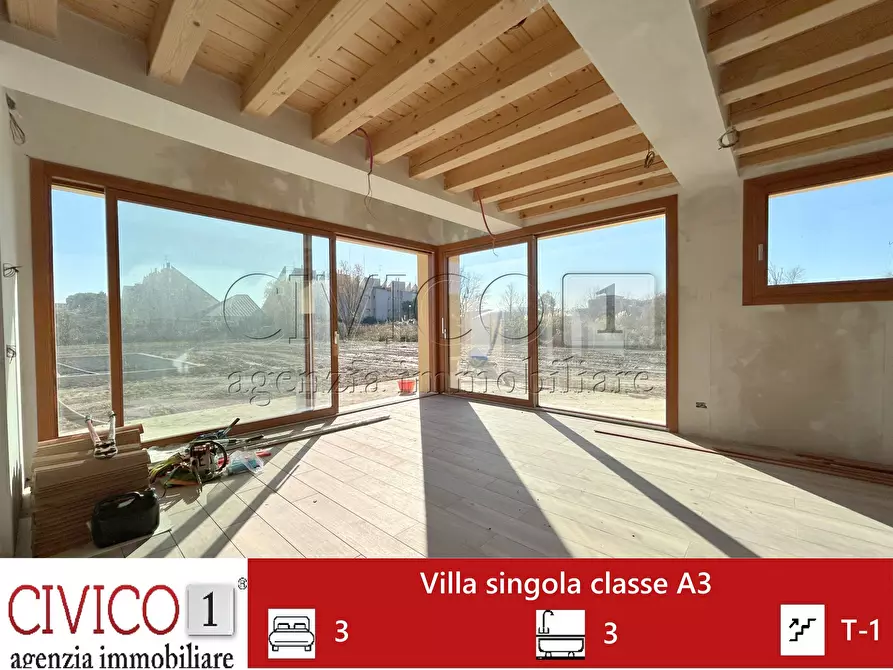 Immagine 1 di Villa in vendita  in Via Malamocco 76 a Venezia
