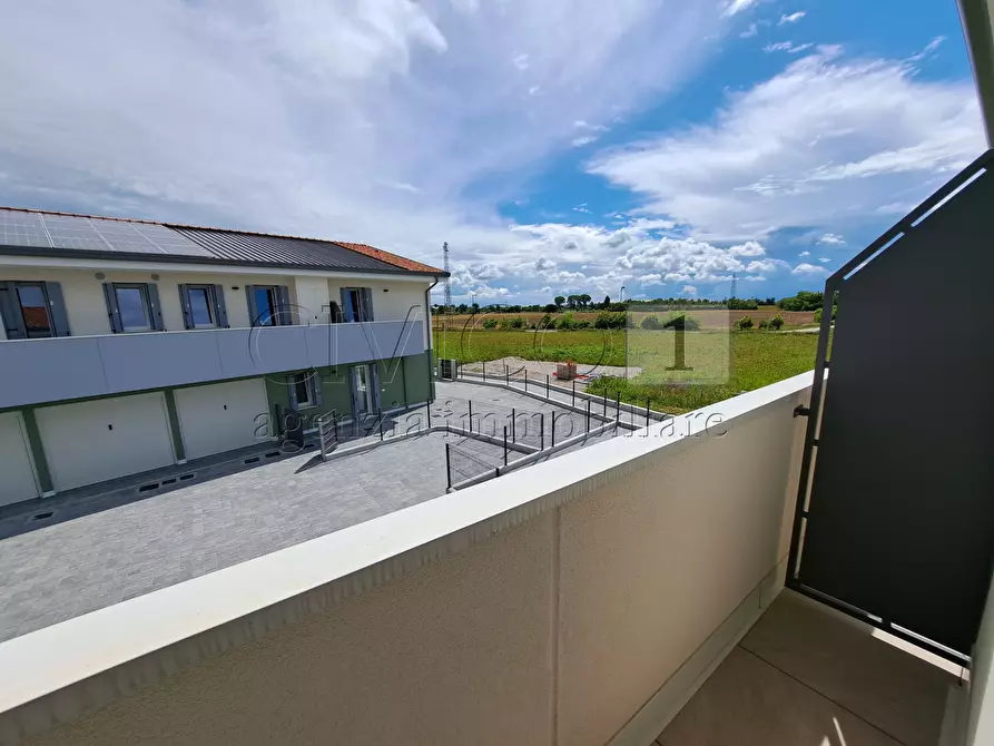 Immagine 22 di Appartamento in vendita  in Via Secula a Longare