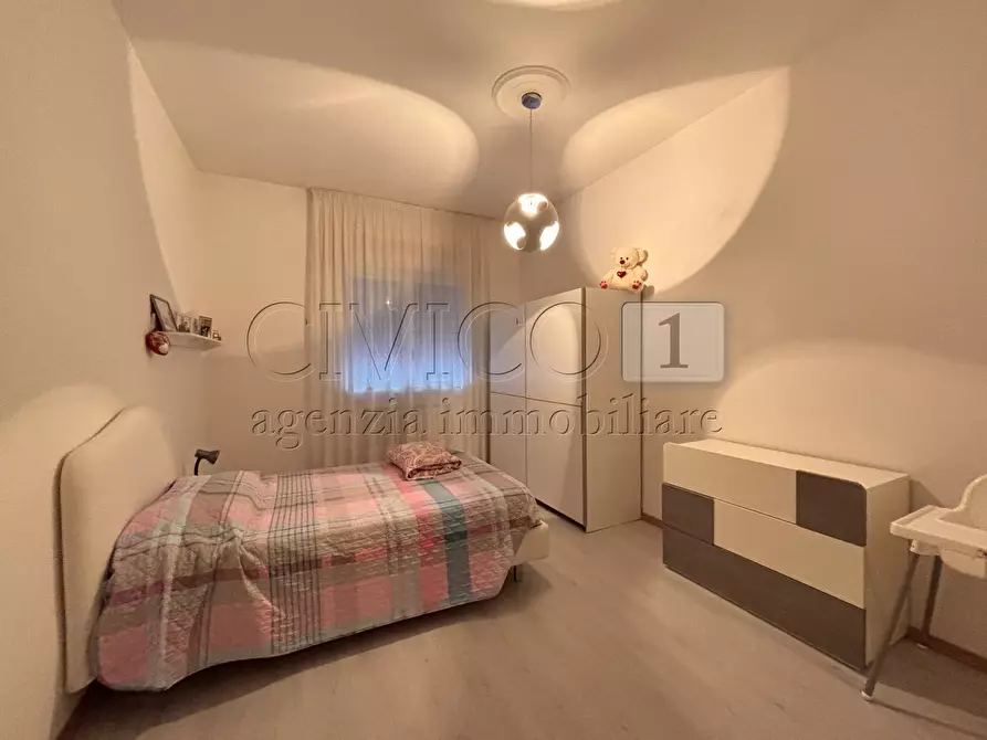 Immagine 1 di Appartamento in vendita  in Via Roma a Longare