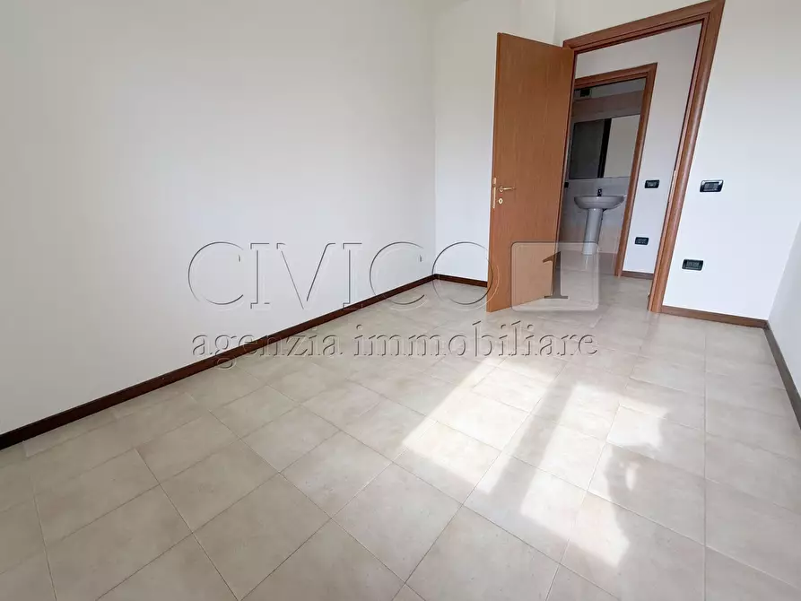 Immagine 13 di Appartamento in vendita  in Via dei Bersaglieri 72 a Torri Di Quartesolo