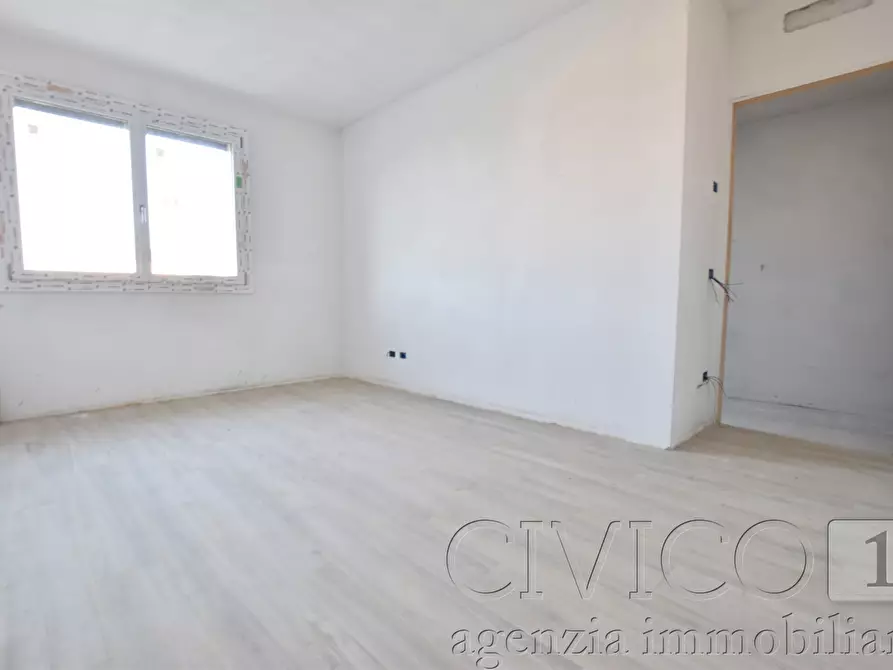 Immagine 26 di Porzione di casa in vendita  in Via Almagia R. a Padova