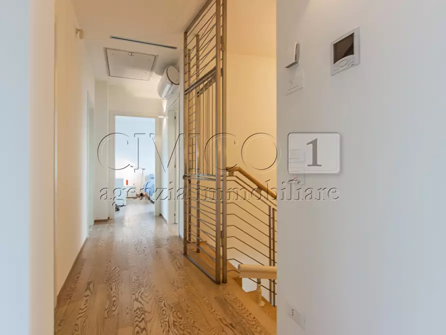 Immagine 28 di Casa bifamiliare in vendita  a Vicenza