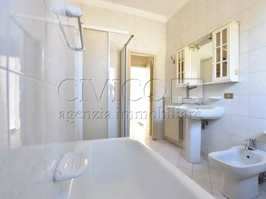 Immagine 13 di Villa in vendita  a Padova