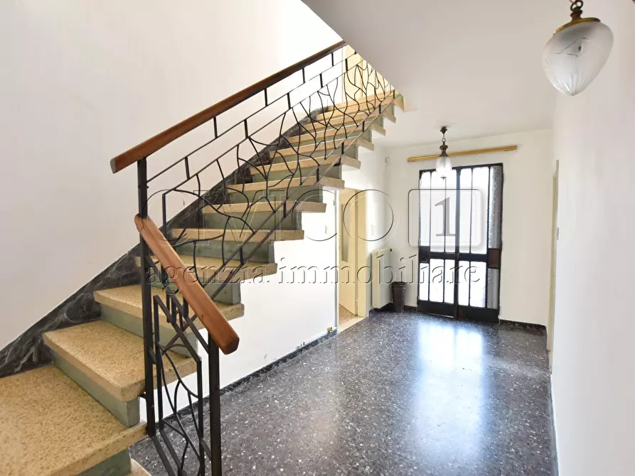 Immagine 5 di Villa in vendita  a Padova