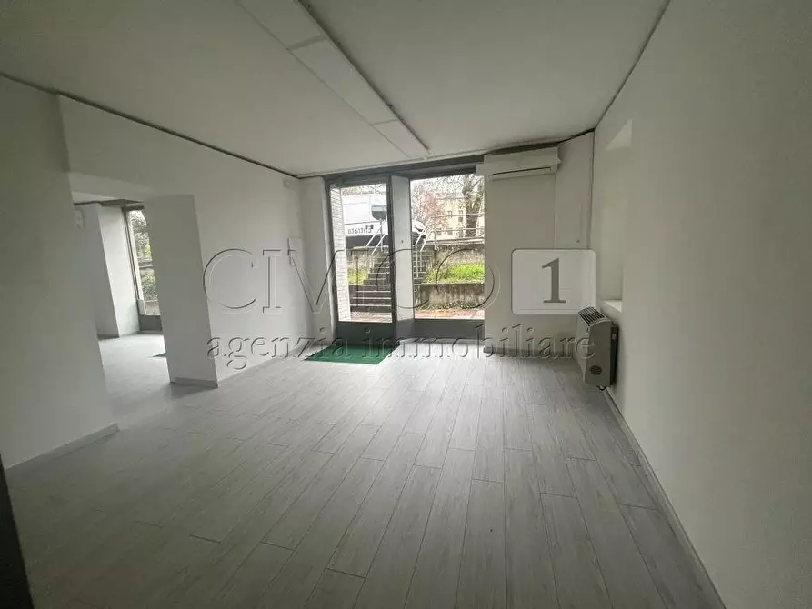 Immagine 5 di Locale commerciale in affitto  in Via Riviera Berica 61 a Barbarano Mossano