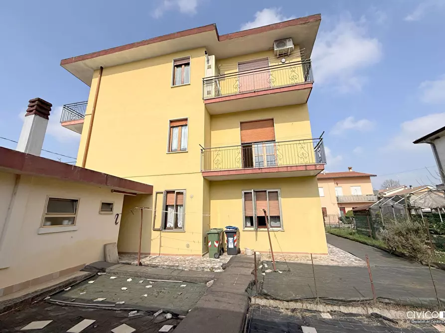 Immagine 24 di Appartamento in vendita  in Via Monte Pasubio 7 a Quinto Vicentino