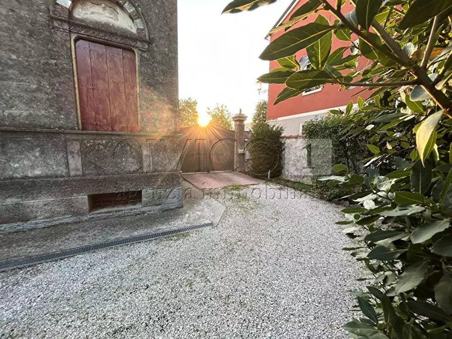 Immagine 2 di Villa in vendita  in Via Garibaldi 37 a Noventa Vicentina