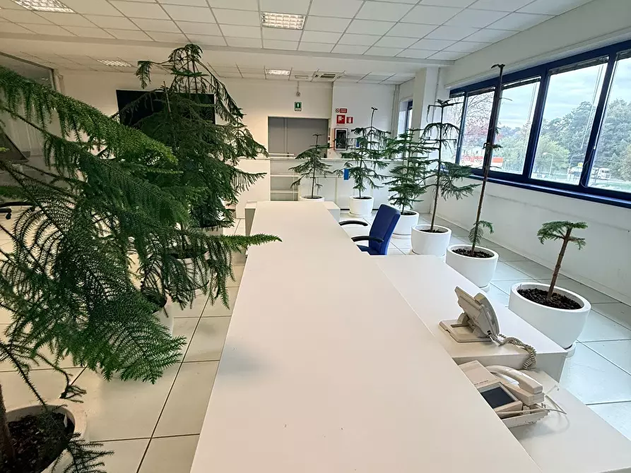 Immagine 2 di Ufficio in affitto  in Via Sempione 30 a Vergiate