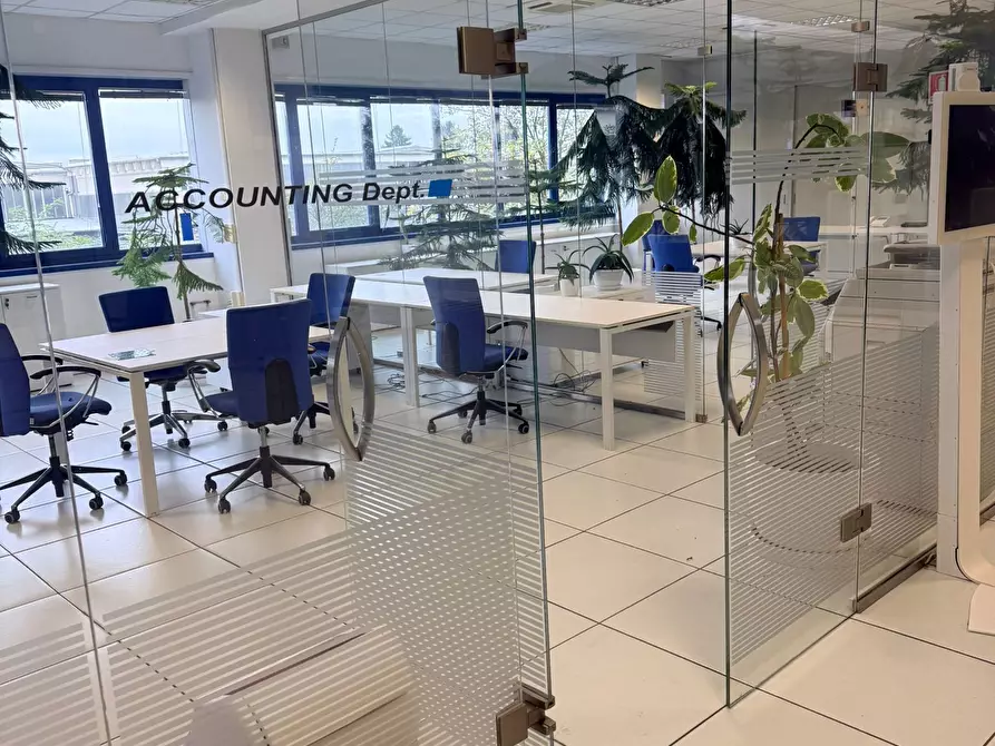 Immagine 3 di Ufficio in affitto  in Via Sempione 30 a Vergiate