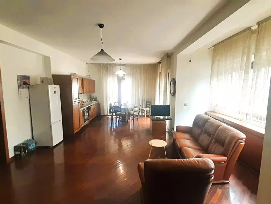 Immagine 1 di Trilocale in affitto  in Via Giuseppe Mazzini 85 a Somma Lombardo