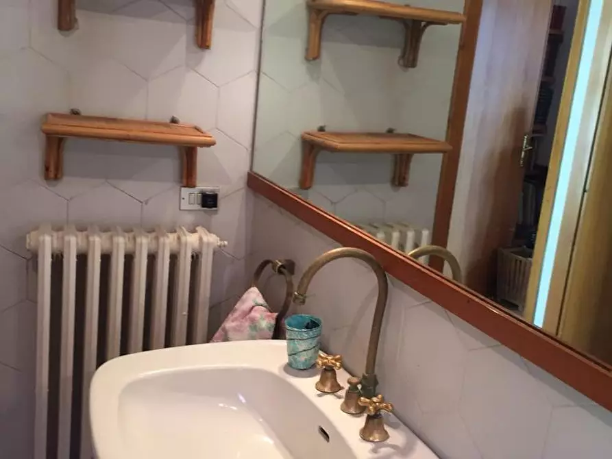 Immagine 22 di Villa in vendita  in Via Gignola a Fosdinovo