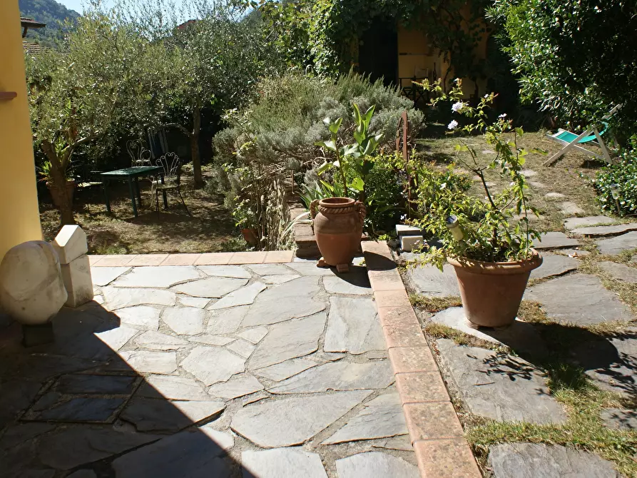 Immagine 51 di Villa in vendita  in Via Annunziata a Ortonovo