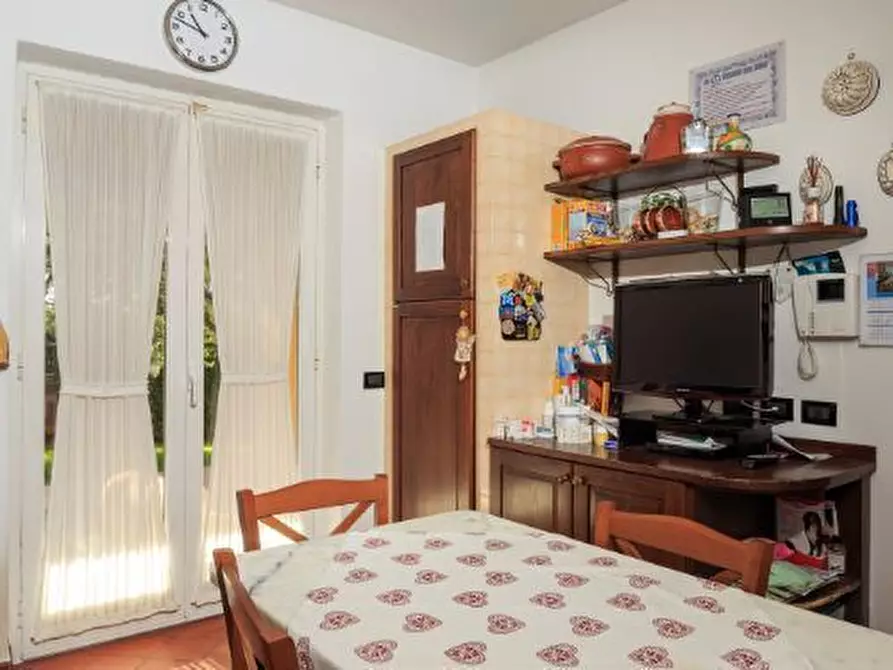 Immagine 8 di Casa semindipendente in vendita  in Viale XX Settembre 25 a Carrara