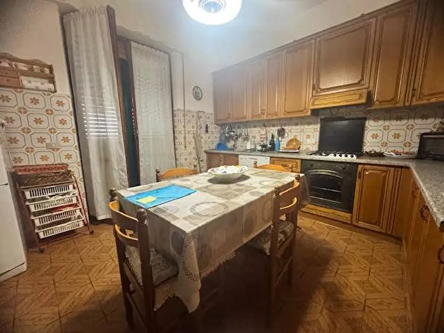 Immagine 5 di Casa semindipendente in vendita  in Via Falaschi a Ortonovo