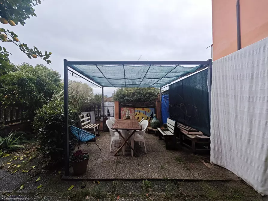 Immagine 18 di Appartamento in vendita  in Via della pace a Castelnuovo Magra