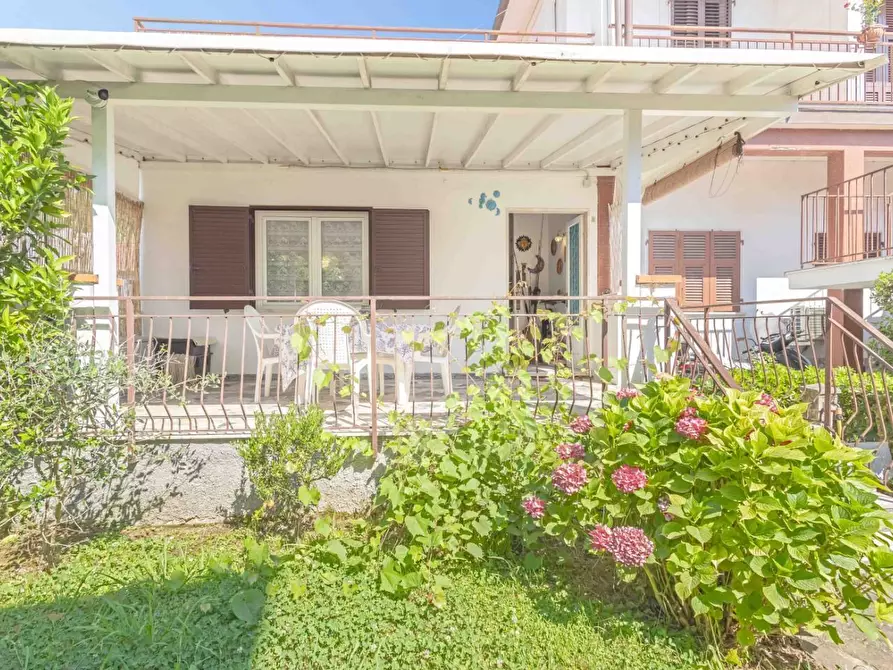 Immagine 9 di Appartamento in vendita  in Via Don Celsi 5 a Ameglia