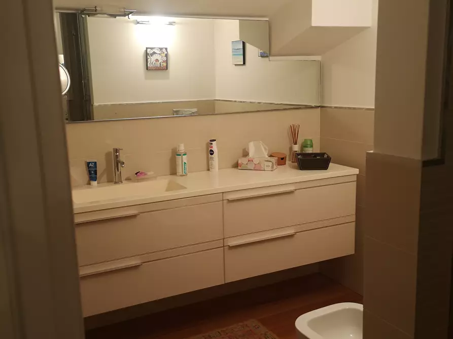 Immagine 40 di Casa semindipendente in vendita  in Via dei Pini 40 a Castelnuovo Magra