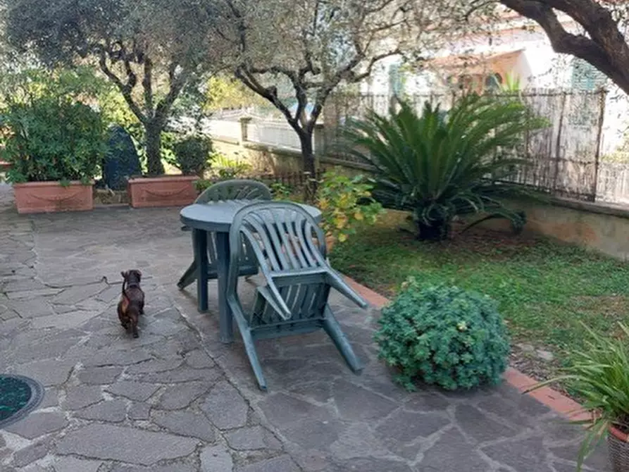 Immagine 39 di Casa semindipendente in vendita  in CORSO 40 a Ortonovo