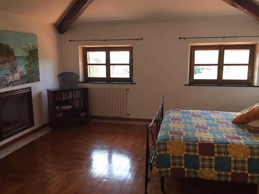 Immagine 18 di Villa in vendita  in Viale Malaspina 19 a Castelnuovo Magra