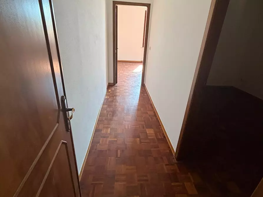 Immagine 9 di Terratetto in vendita  in Via Olmarello 116 a Castelnuovo Magra