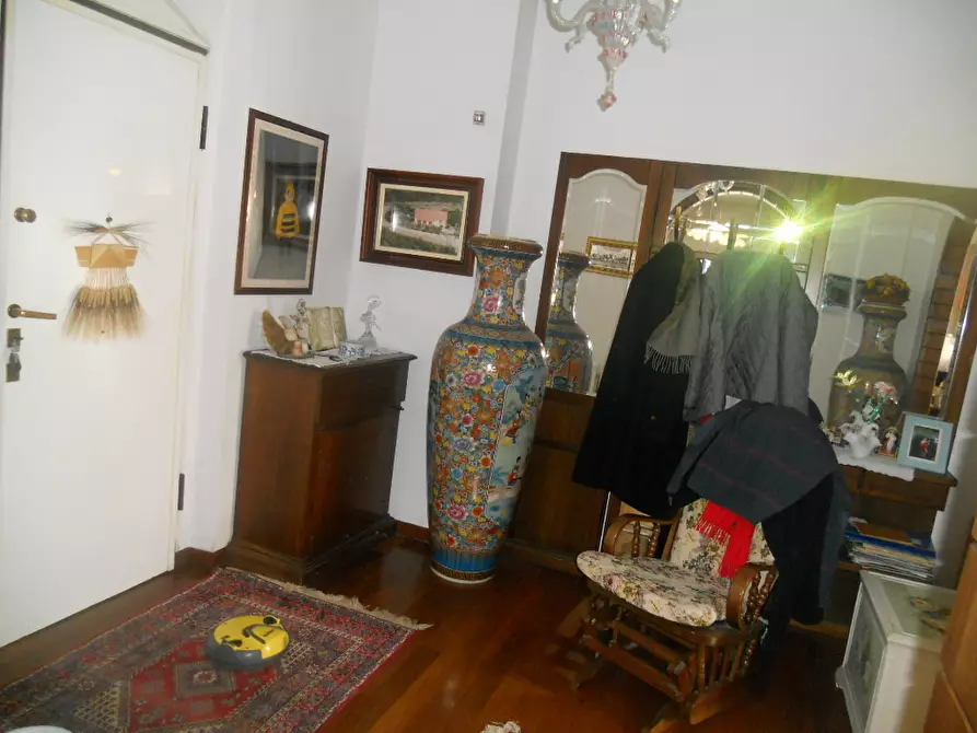 Immagine 26 di Villa in vendita  in Via dei Pini 40 a Castelnuovo Magra