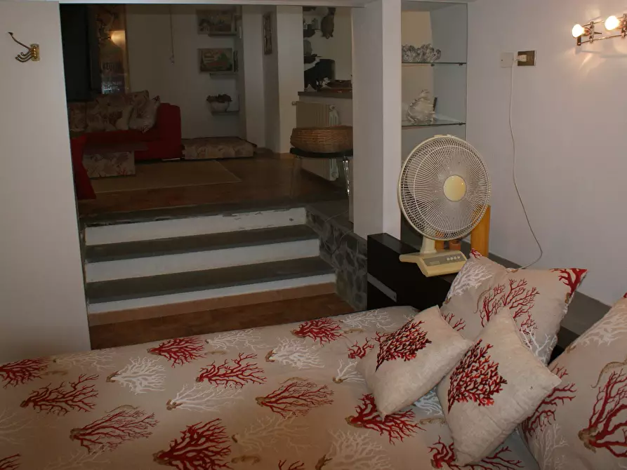 Immagine 40 di Casa semindipendente in vendita  in Via C. A. Fabbricotti 18 a Ameglia