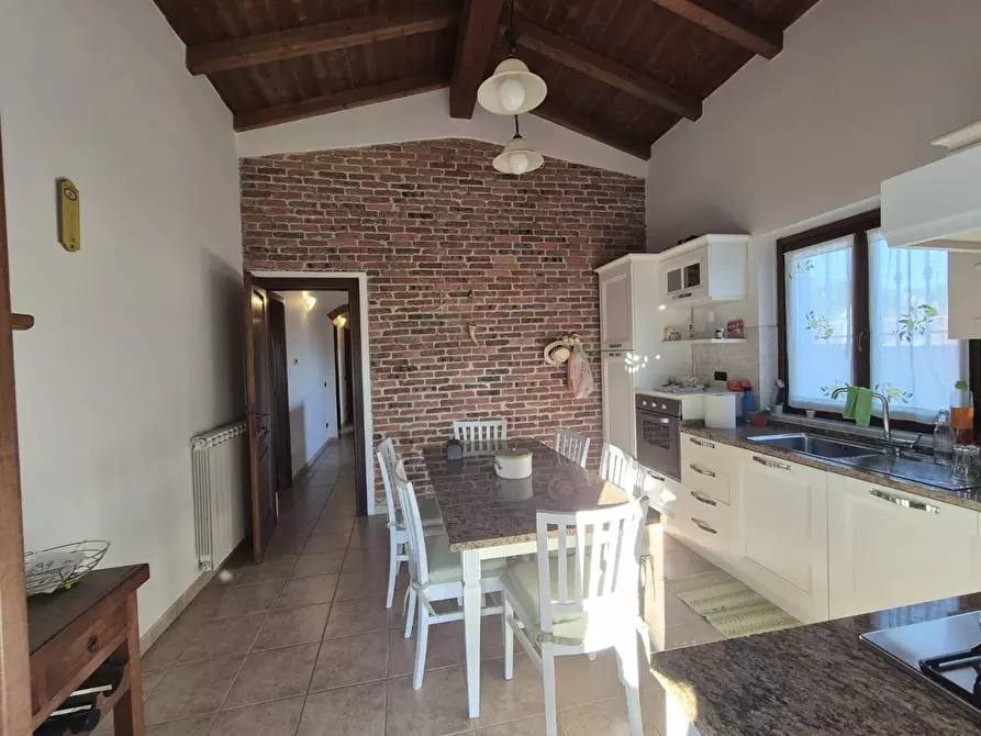 Immagine 2 di Terratetto in vendita  in Via Salicello 116 a Castelnuovo Magra