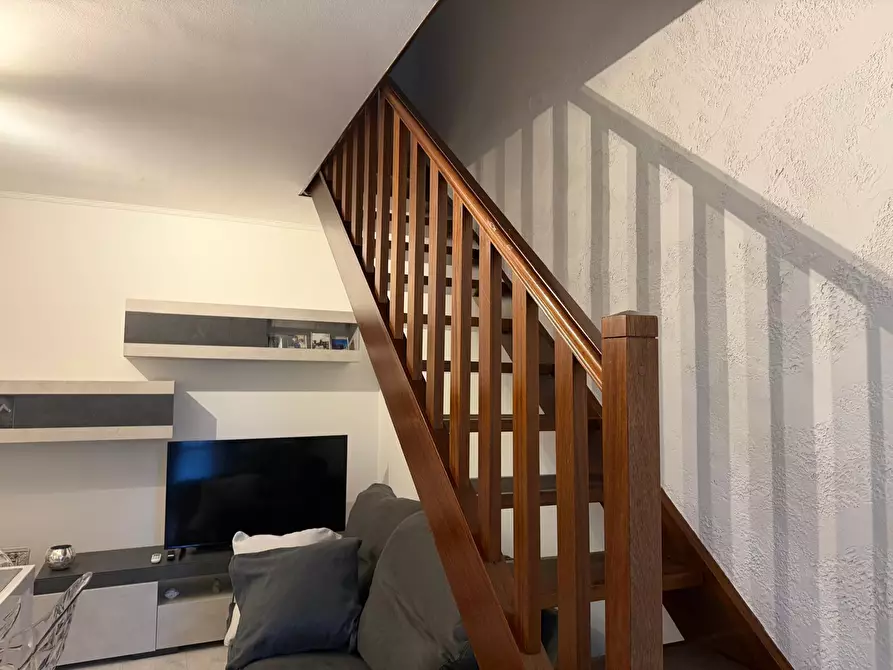 Immagine 7 di Casa semindipendente in vendita  in Via Fratelli Cervi 4 a Ortonovo