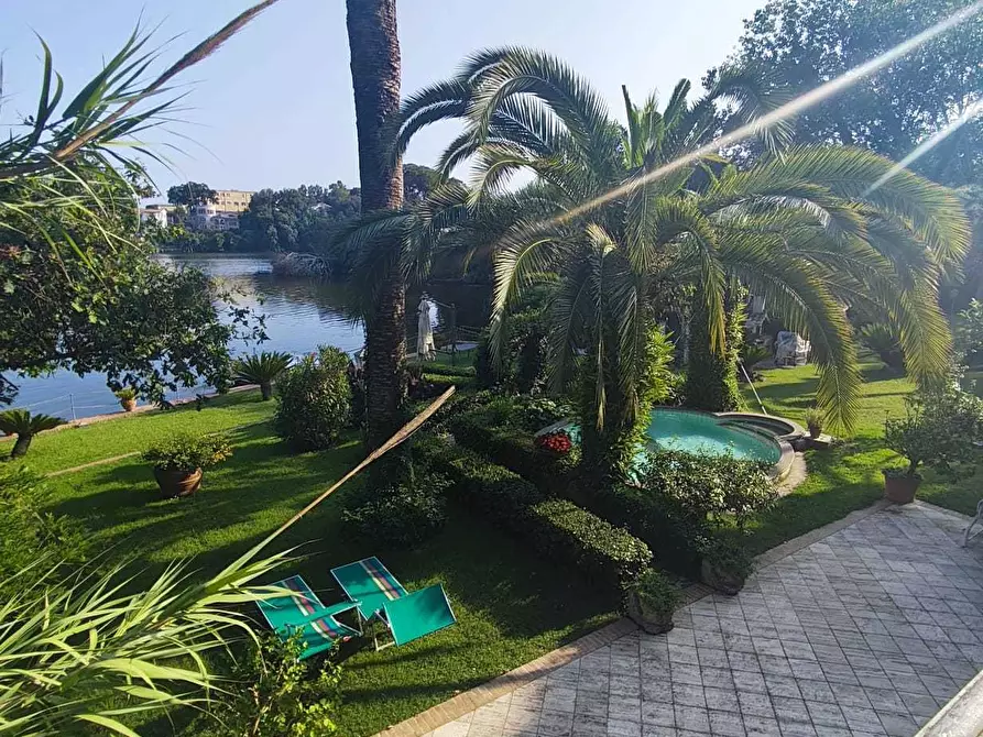 Immagine 5 di Casa bifamiliare in vendita  in Via Caterattino 30 a Sabaudia