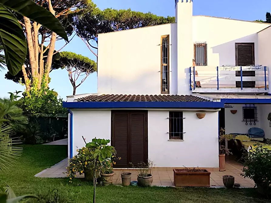 Immagine 2 di Casa bifamiliare in vendita  in Via Terracina 156 a San Felice Circeo