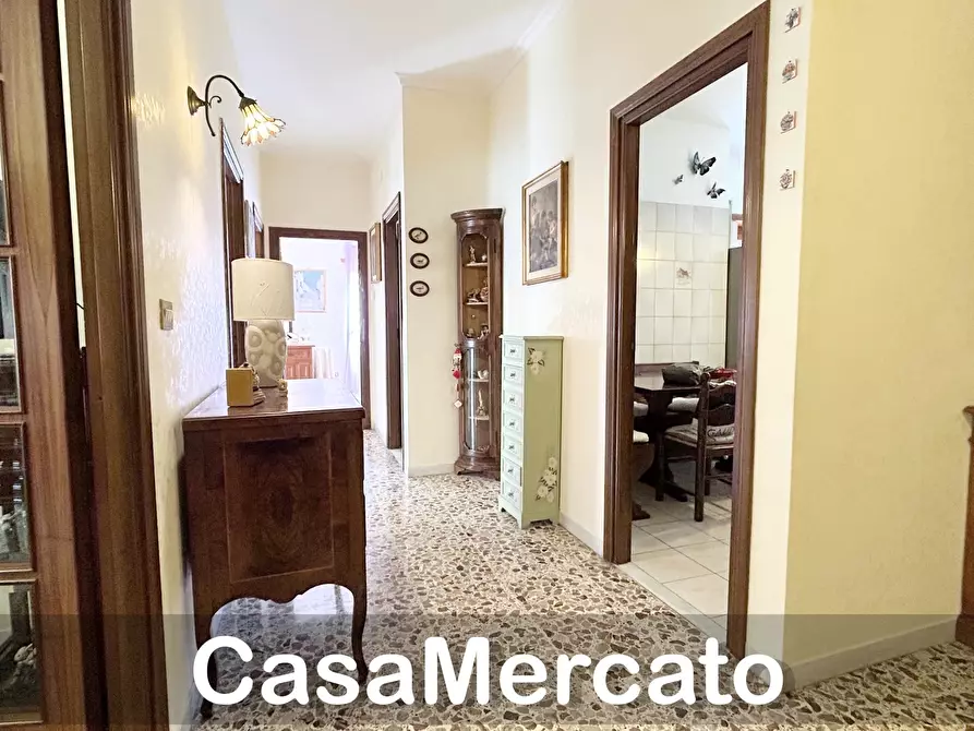Immagine 37 di Quadrilocale in vendita  in Via Orazio a Albano Laziale