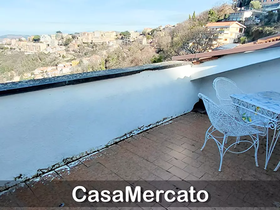 Immagine 22 di Trilocale in vendita  in Via Roma a Rocca Di Papa