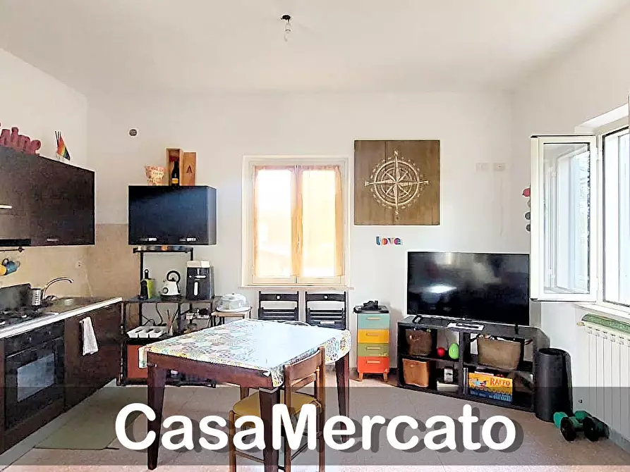 Immagine 3 di Bilocale in vendita  in Via Marino Campagna a Rocca Di Papa