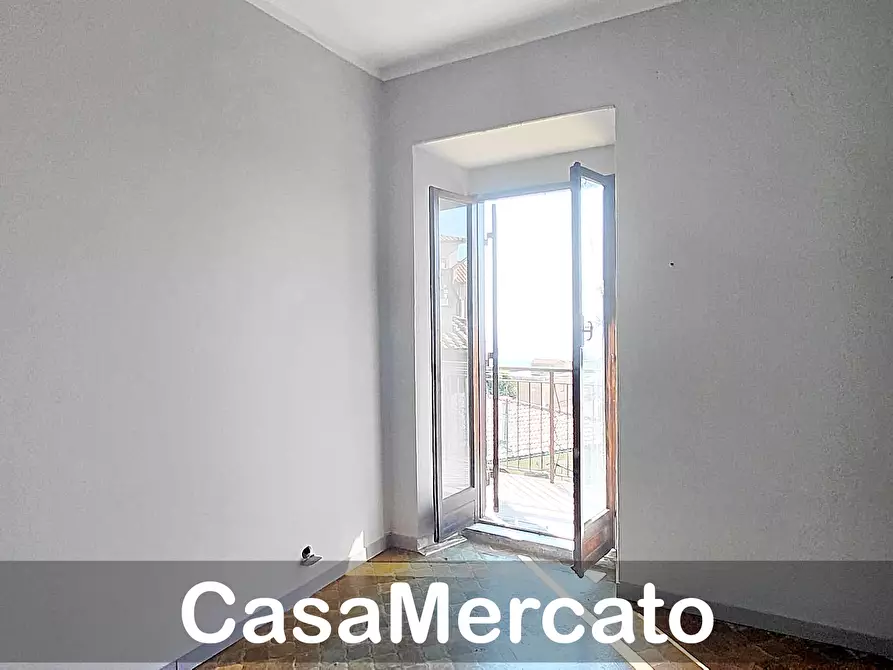 Immagine 9 di Trilocale in vendita  a Rocca Di Papa